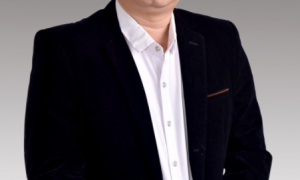 广东成就辉煌知名制片人梁庭辉的传奇人生